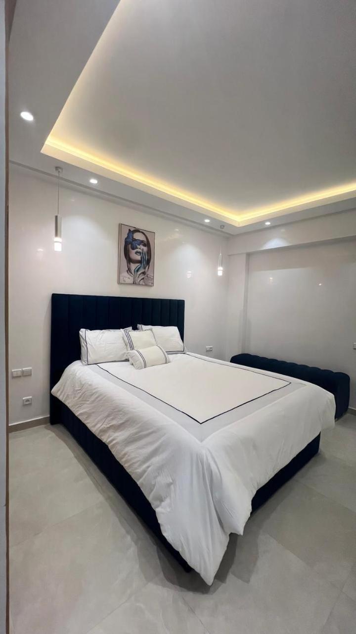 Amazing With Sea View Apartment *